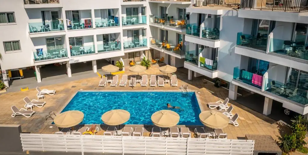 Айя-Напа: A. Maos Hotel Apartments