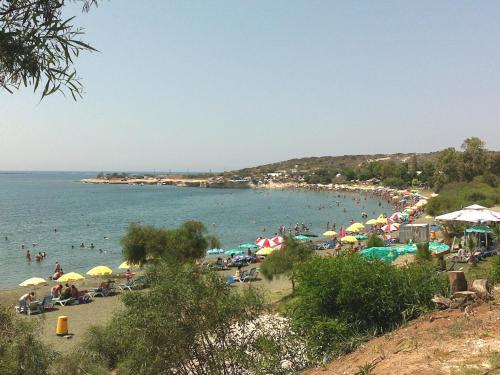 Масотос: Tonia Beach House