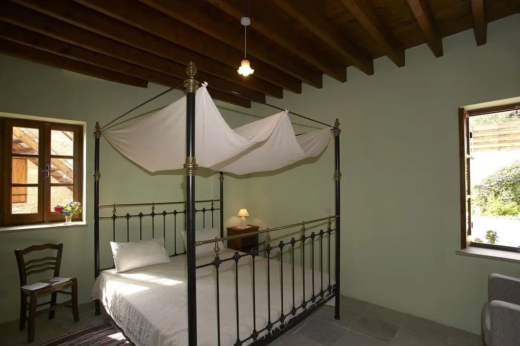 Хирокития: Porfyrios Country House