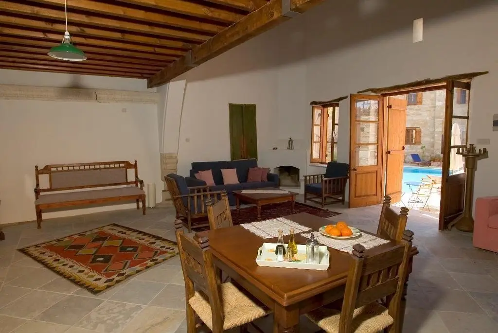Хирокития: Porfyrios Country House