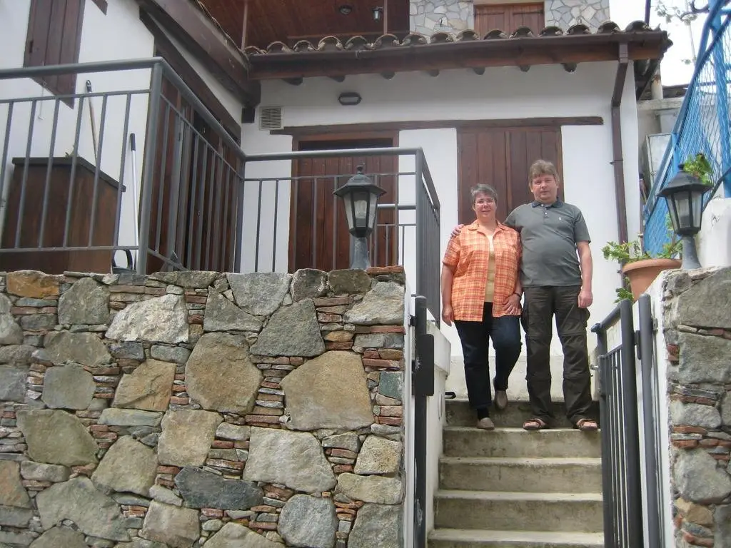 Какопетрия: Antigones House
