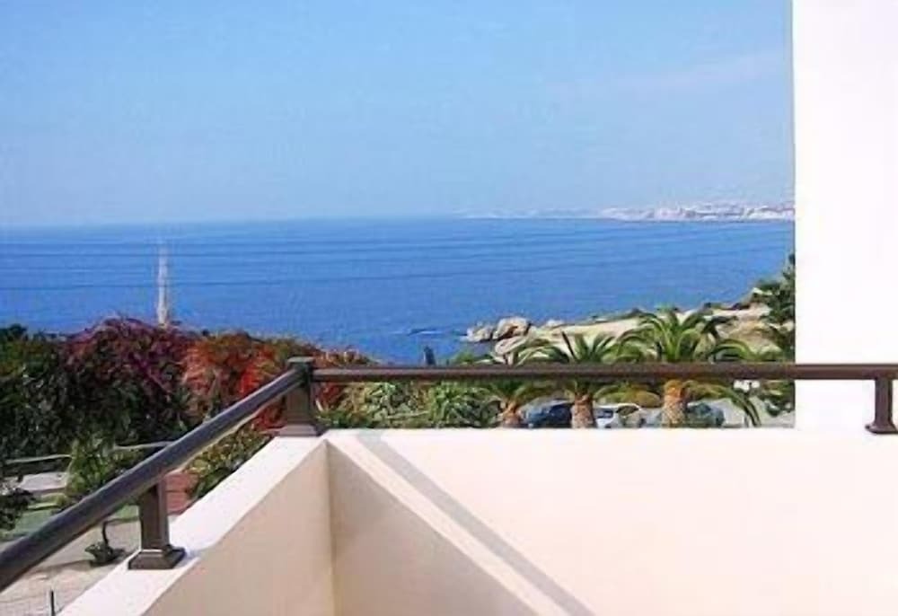 Киссонерга: Aura Holiday Villas