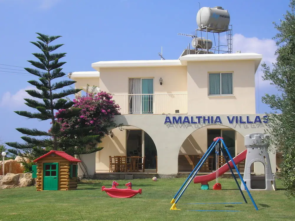 Пейя: Amalthia Villas