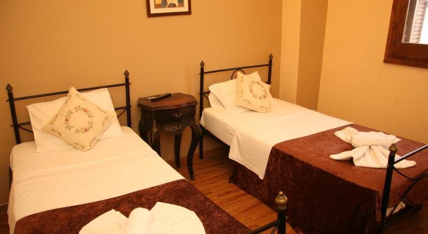 Лекара: Lefkara Hotel