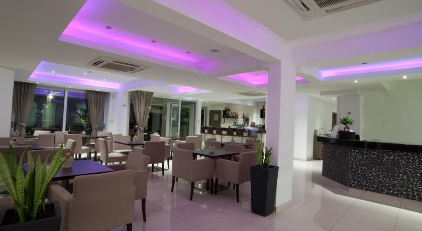 Ларнака: Frixos Suites Hotel Apartments