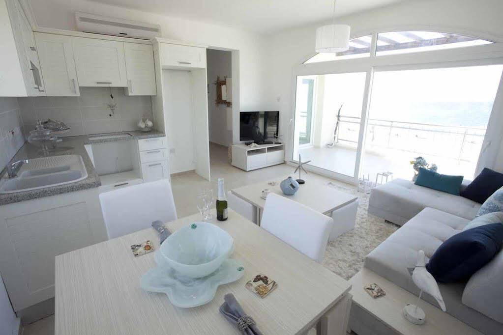 Какопетрия: Aphrodite Beachfront Village