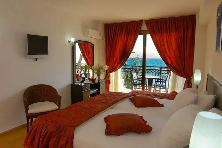 Лимассол: Aquarius Beach Hotel