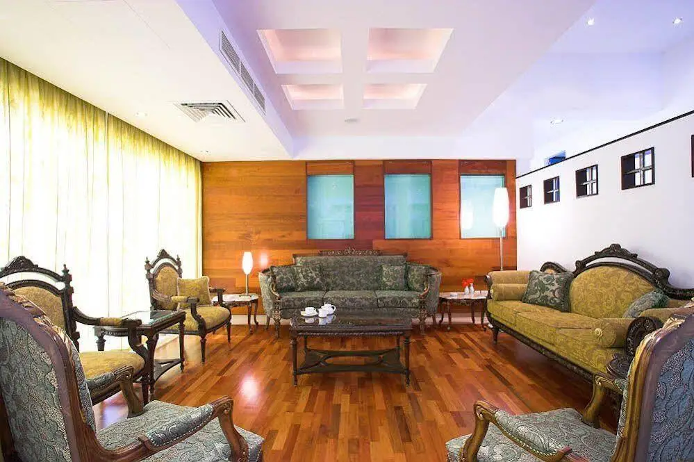 Aquarius Beach Hotel — фото 1