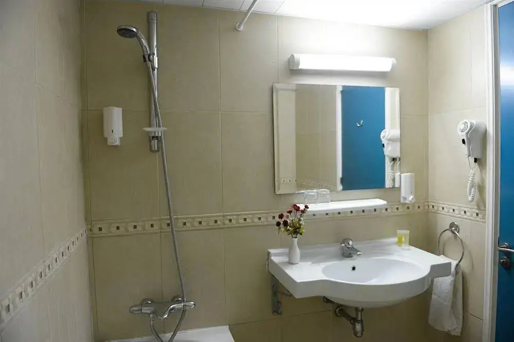 Лимассол: Aquarius Beach Hotel