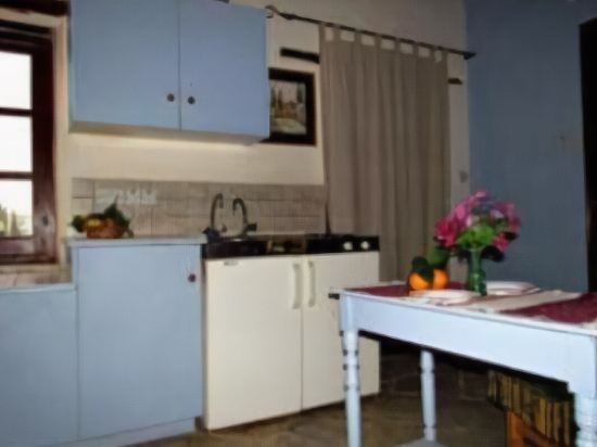 Точни: Myrto House