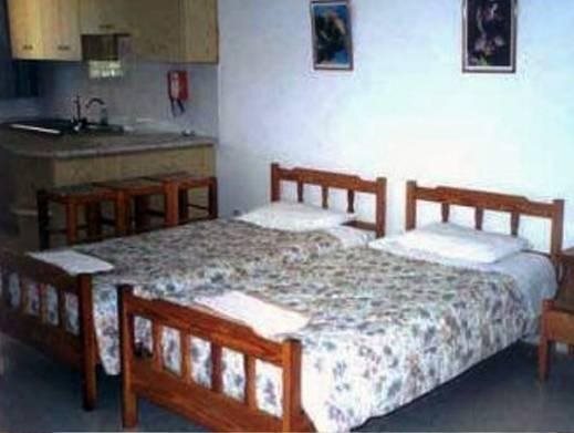 Полис Хрисохус: Chrysafinia Hotel Apts