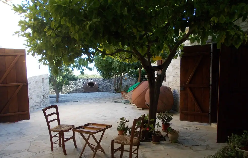 Като-Дрис: Palati House