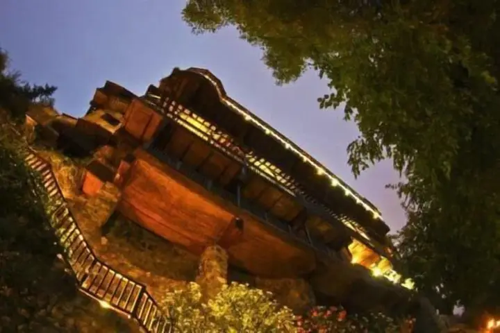 Какопетрия: The Mill Hotel