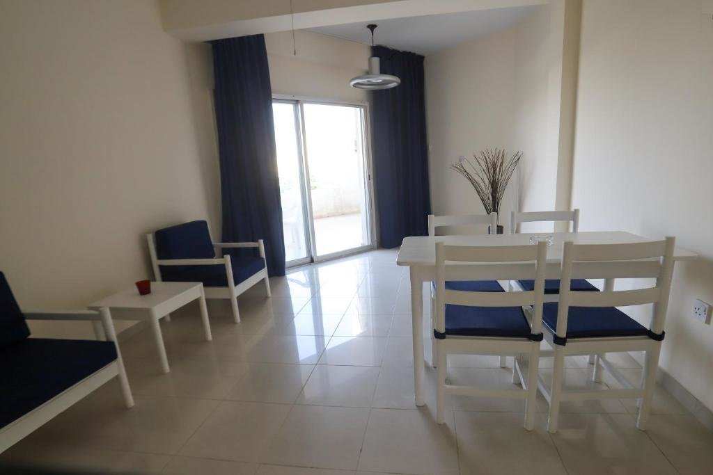 Ларнака: Larnaca Center Apartments