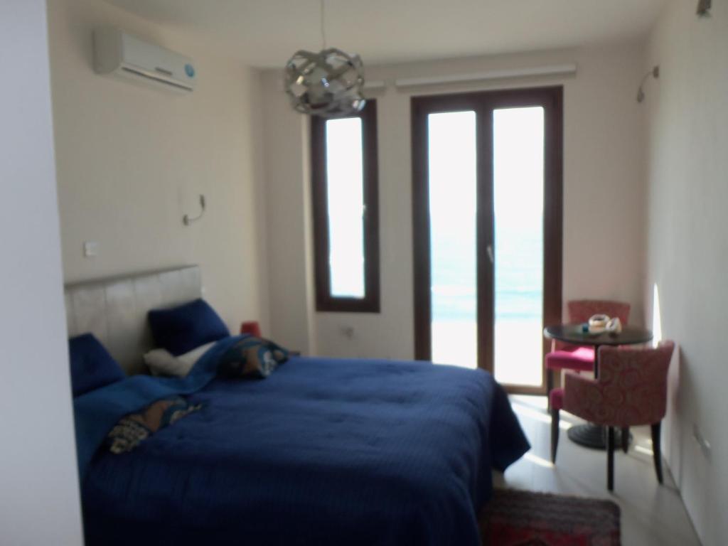 Помос: Beach Villa Pantheon