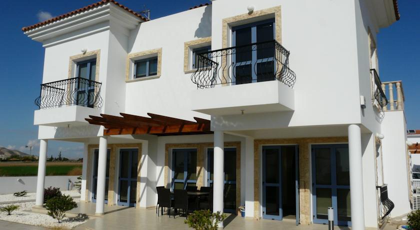 Ларнака: Troy Legends Villas