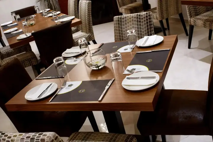 Какопетрия: Crystal Hotel