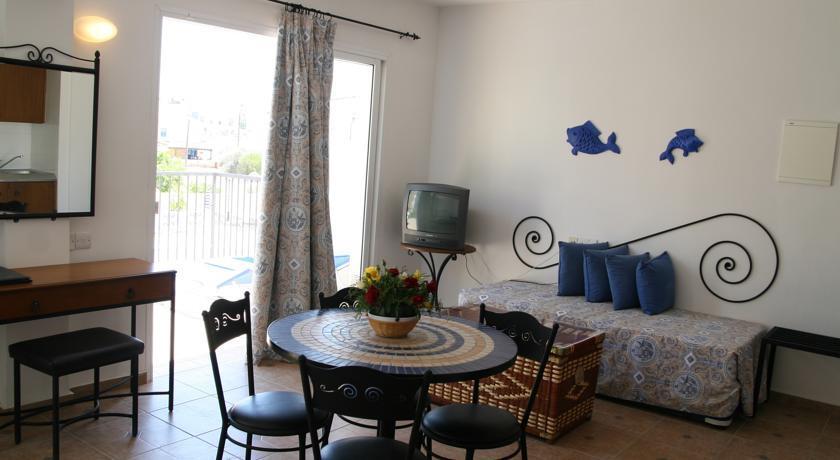 Полис Хрисохус: Latchi Studio Apartment