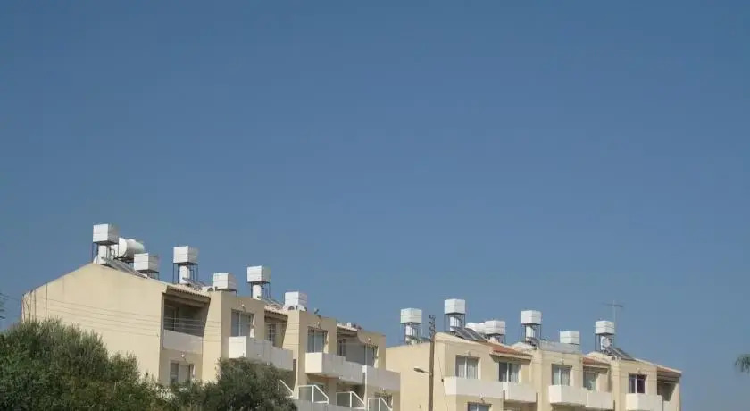 Гермасойя: Parojim Apartments