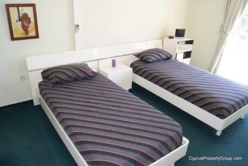 Агиос Тихонас: Amathusia Apartment No. 11