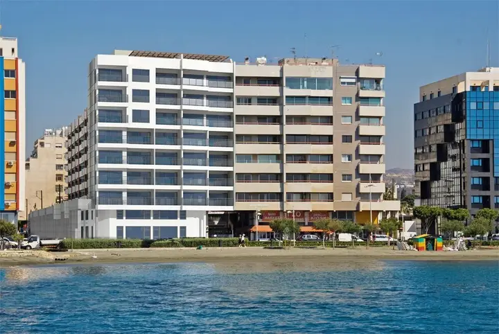 Лимассол: Eden Beach Apartment No. 505