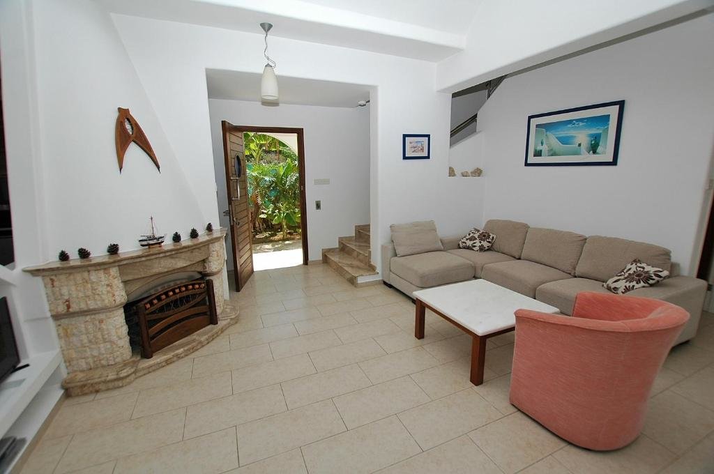 Kymmates Beach Front Villas — фото 1