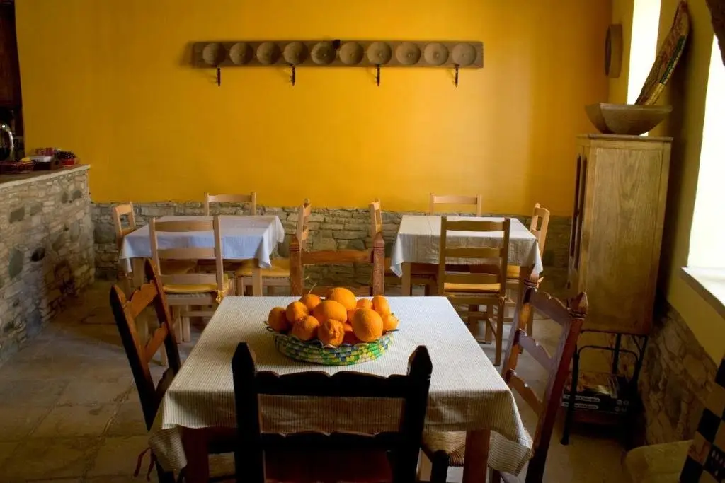 Агиа-Варвара: Aperanti Agrotourism