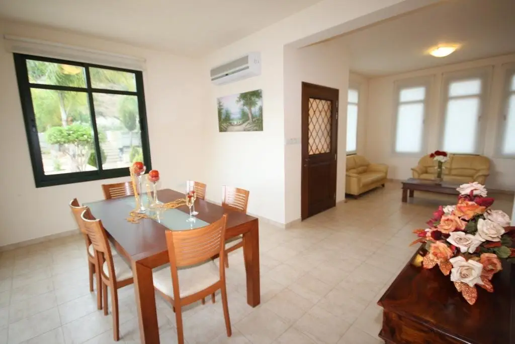 Писсури: Vineland Perigiali Villa