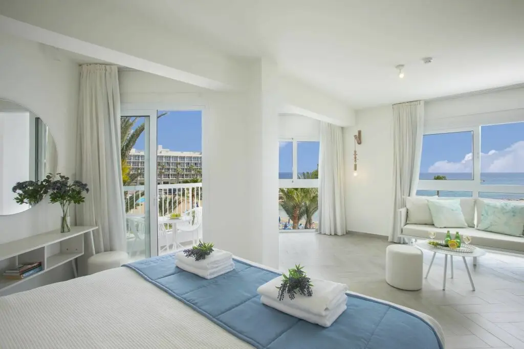 Протарас: Infinity Blu - Designed for Adults