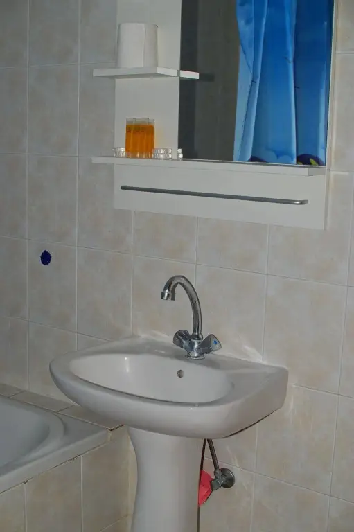 Помос: Kanalli Restaurant & Apartments