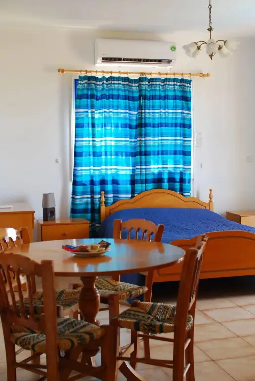 Помос: Kanalli Restaurant & Apartments
