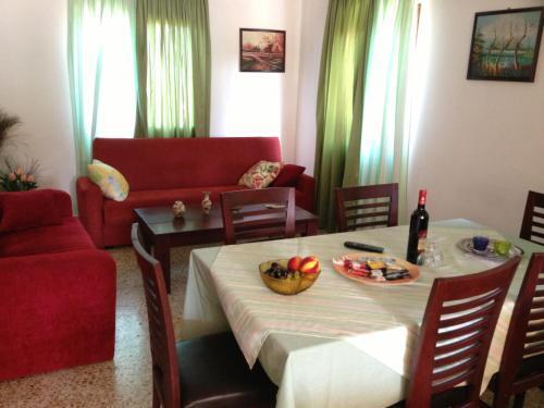 Айя-Марина Хрисохус: Spiti Damianos Villa