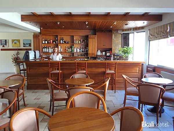 Какопетрия: Ekali Hotel