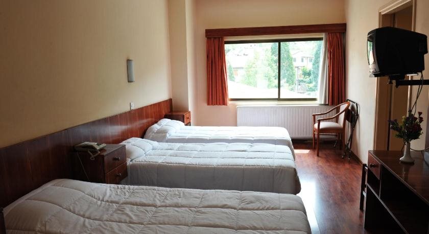 Какопетрия: Ekali Hotel