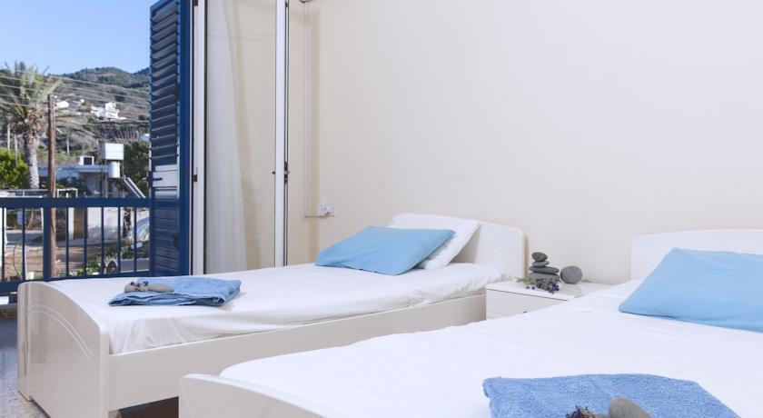 Помос: Mourayio Apartments