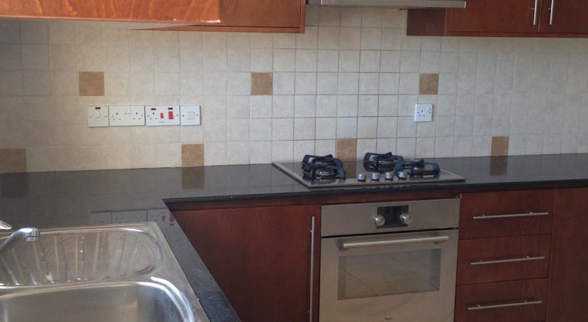 Ксилофагу: Alexandria Court Apartment No. 5