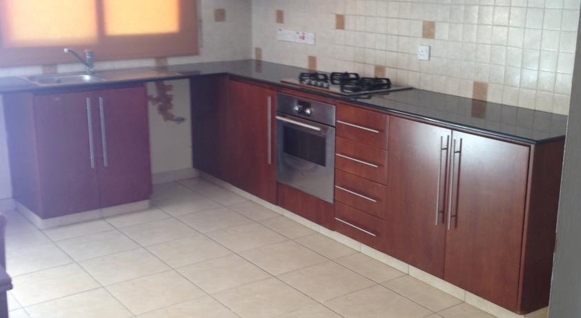 Ксилофагу: Alexandria Court Apartment No. 5