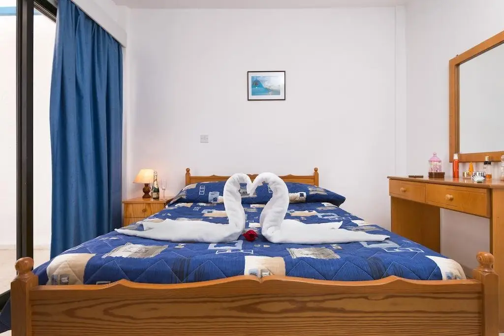 Хлорака: Sunlight Apartments
