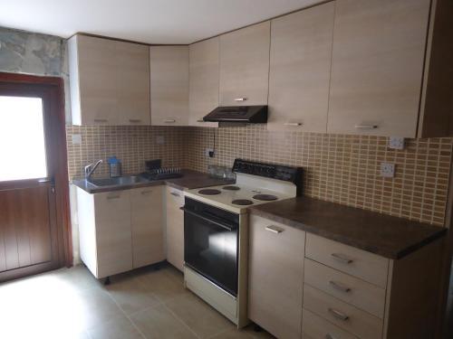 Платрес: P.S.N. Platres Flats