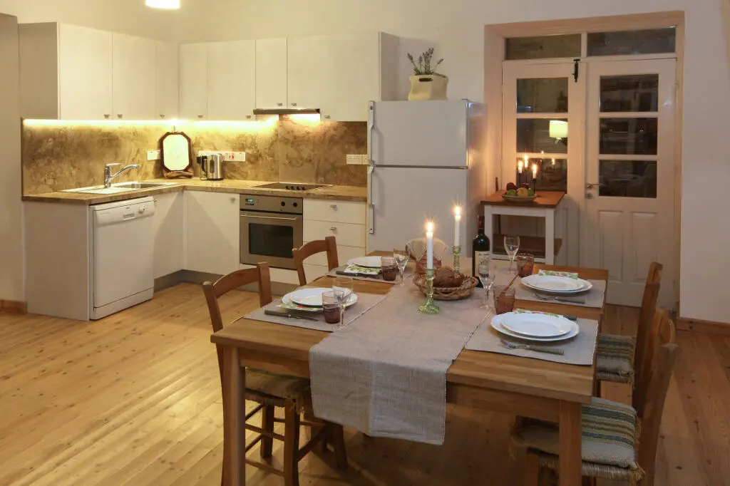 Калопанагиотес: Kalopanayiotis Cottage