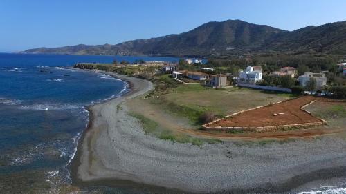 Помос: Happy Trails Pomos Panoramic Villa