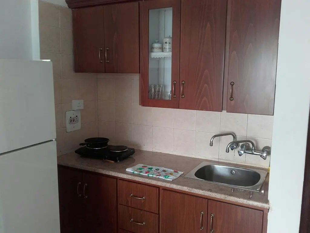 Ларнака: Palm Sea Beach Holiday Suites and Studios Apartments
