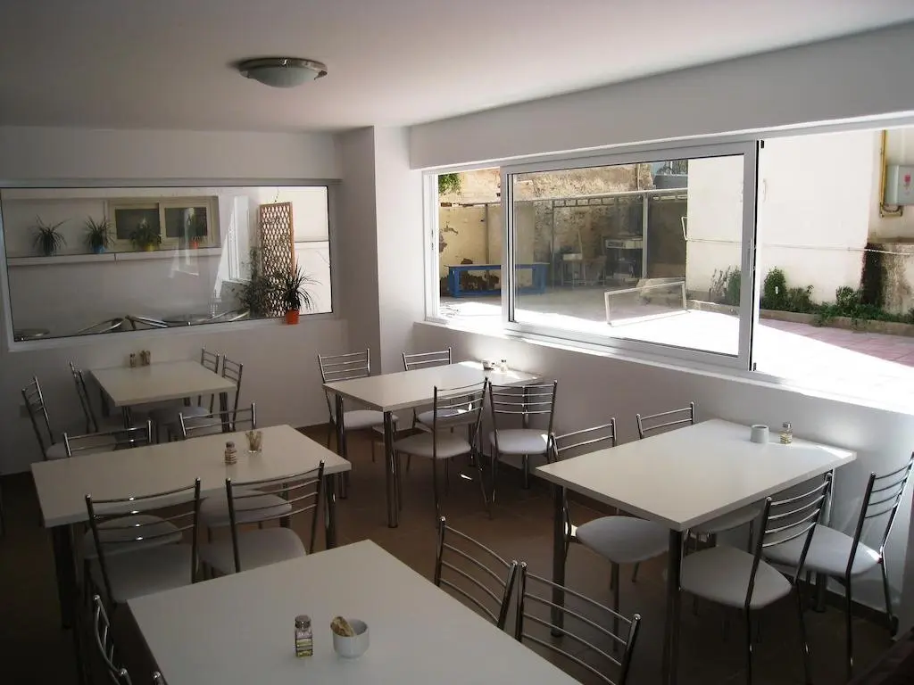 Ларнака: Palm Sea Beach Holiday Suites and Studios Apartments