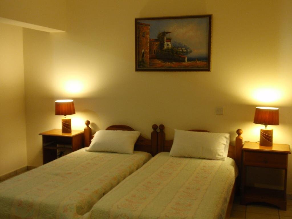 Ларнака: Palm Sea Beach Holiday Suites and Studios Apartments