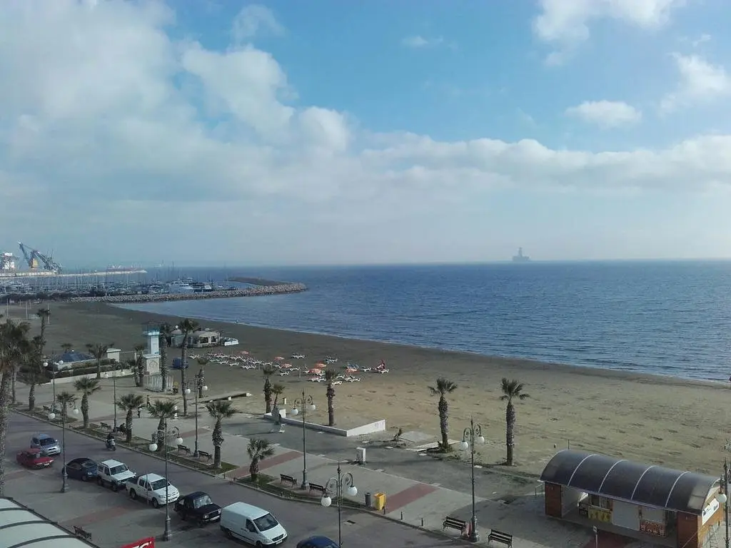 Ларнака: Palm Sea Beach Holiday Suites and Studios Apartments