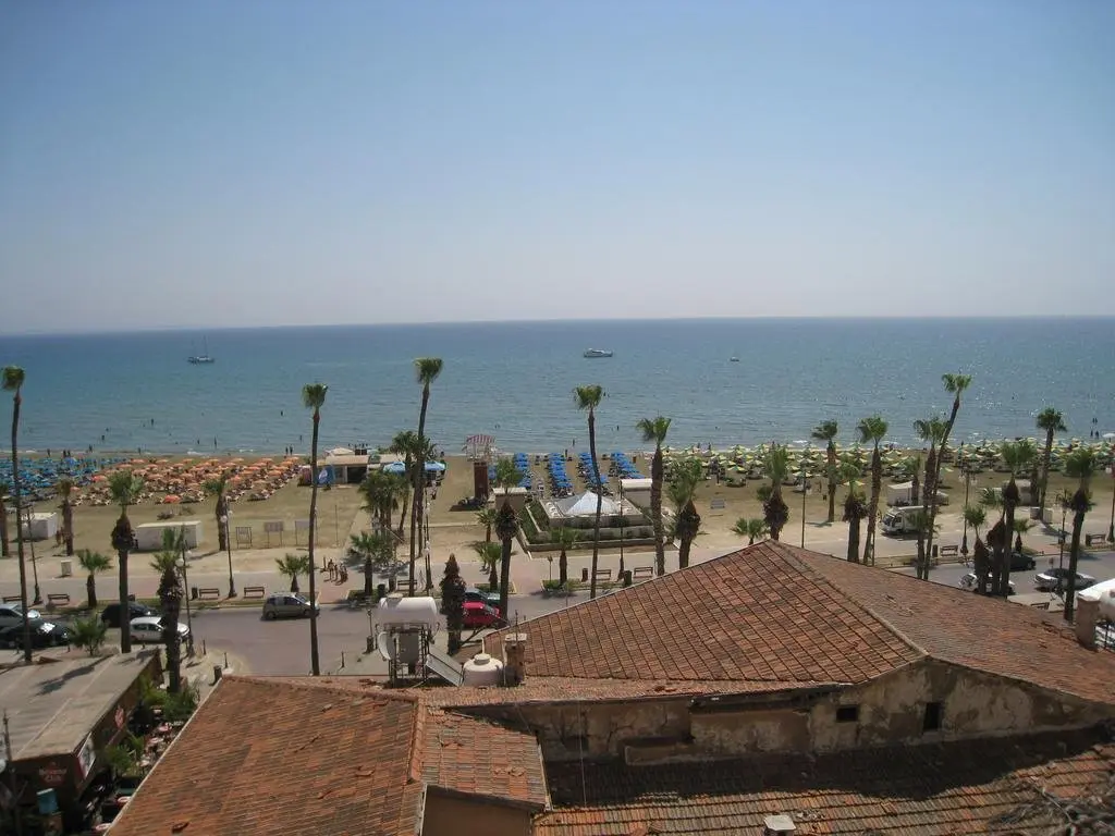 Ларнака: Palm Sea Beach Holiday Suites and Studios Apartments