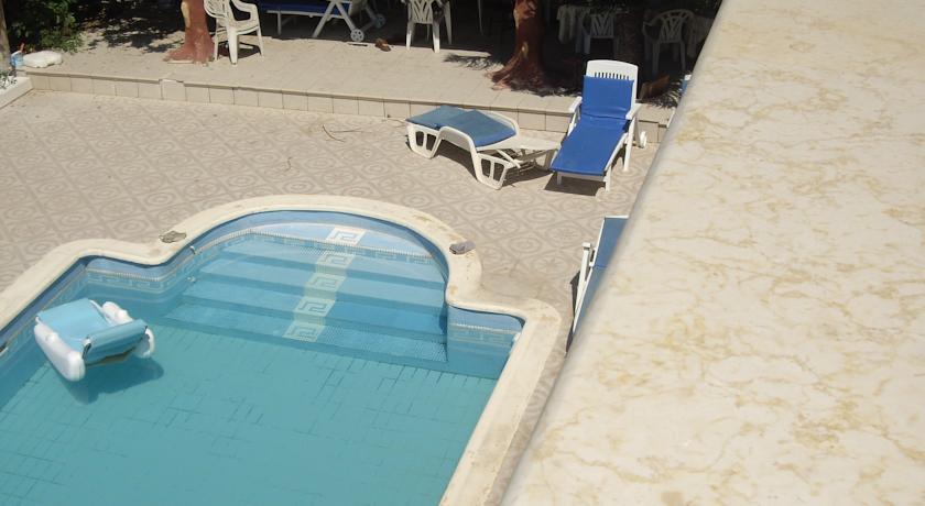 Пейя: Zambas Coral Bay Apartment