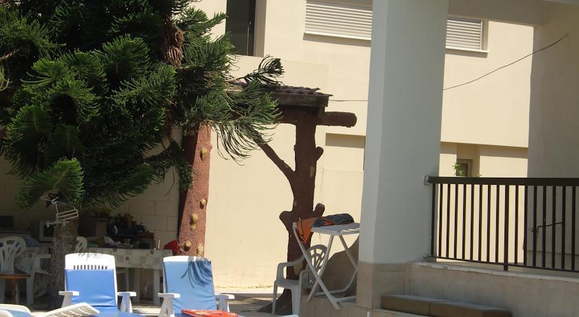 Пейя: Zambas Coral Bay Apartment