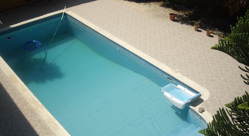 Пейя: Zambas Coral Bay Apartment