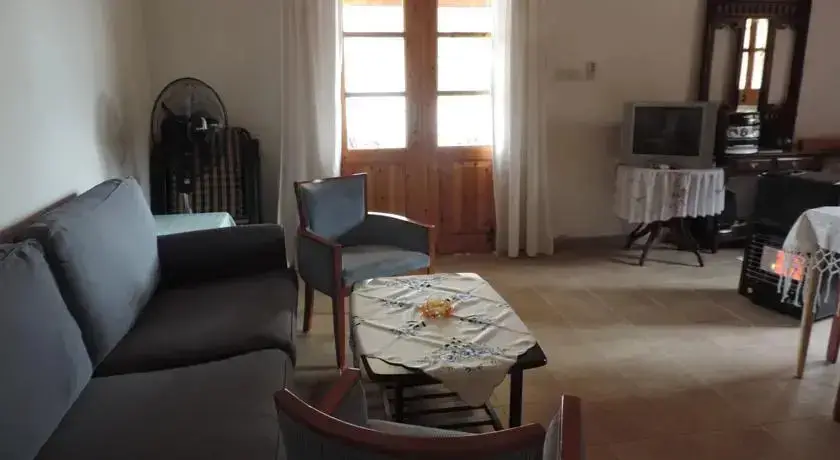 Калавасос: Alonia House 2